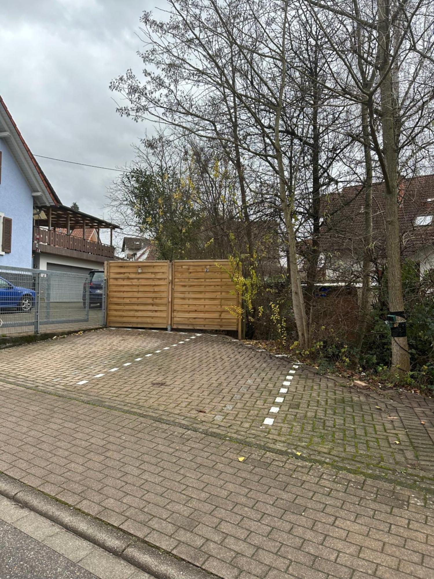 Family-Apartment Mit Balkon, Kueche, Parkplatz & Waschmaschine Offenburg Esterno foto